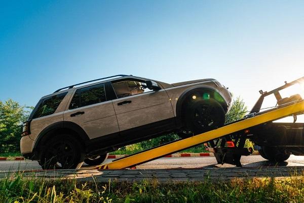 Lynn Towing Pros