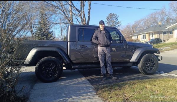 Max-Ride pick up and delivery service Toronto