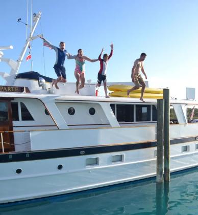 Motor Yacht Charter Bahamas: Enjoy a Sophisticated Experience On The Sea