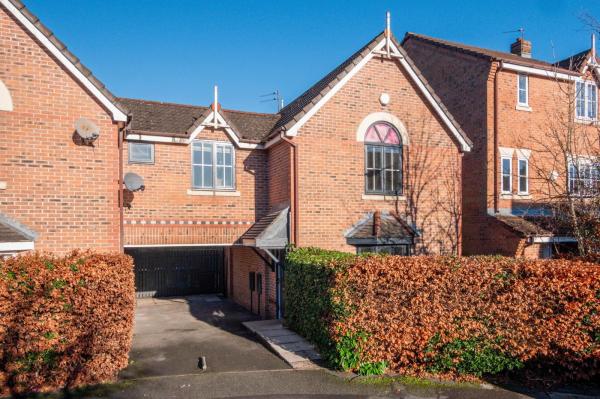 Top Student Accommodation at Chervil Close, Manchester