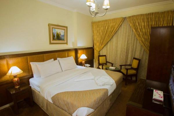 Anwar Al Zahra Hotel