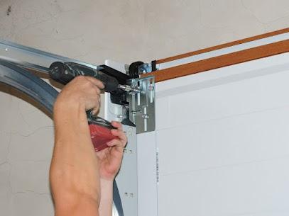 Garage door supplier in Minneapolis MN | Max Garage Door LLC