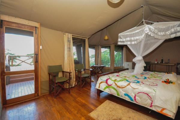 Karama Lodge