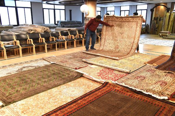 Leading Carpet Store in Jaipur | High-Quality Rugs & Designs