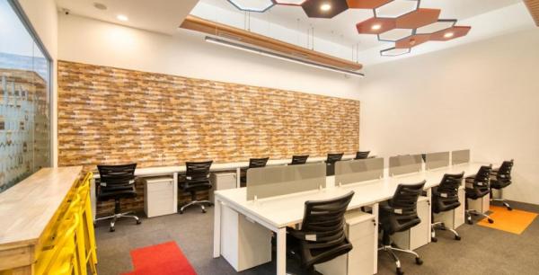 Modern Coworking Space in Noida | Shared Office Space & Day Pass Workstations