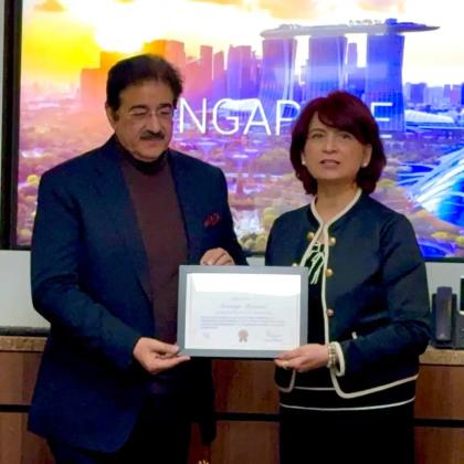 Sandeep Marwah Honored as Global Ambassador of MAXable Social Organization in a Prestigious Event
