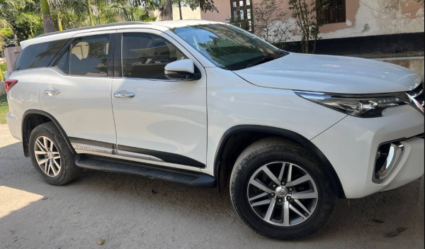 Toyota | Fortuner | 2.8 4x4 AT [2016-2020]
