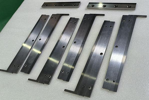 Tungsten Carbide Blades & Knives | Solid Circular & Straight Options | Quick Metals