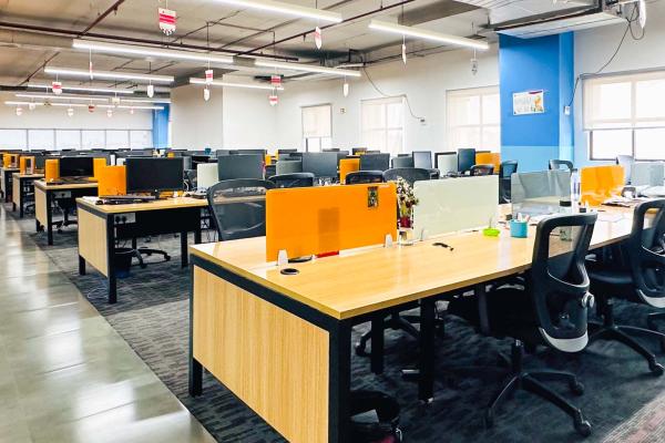 Unlock Growth at SetuSpace: Premium Coworking Space Noida for Visionaries