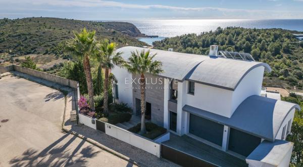 Vale do Lobo Property