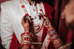 Best Wedding Photographers in Vadodara | Candid & Pre Wedding Photography
