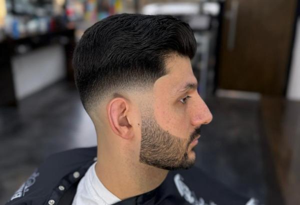 5-Star Barber Shop East Village – Expert Cuts & VIP Service