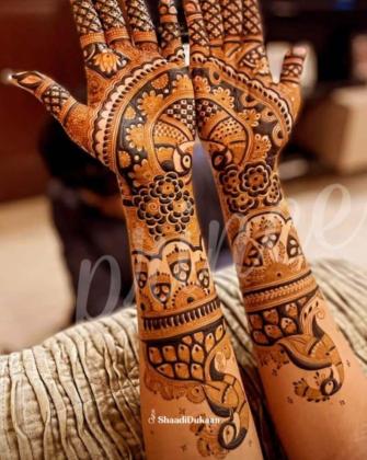 Best Mehndi Artists in Delhi for Weddings & Events