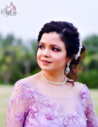 Connect with Wedding makeup artists in Lucknow for personalized wedding looks