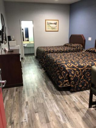 Delux Inn