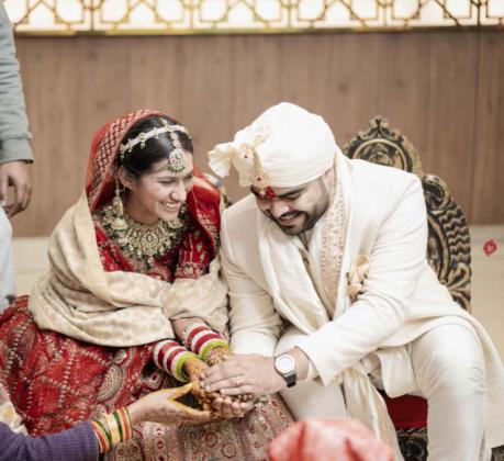 Find top wedding photographers in Lucknow at ShaadiDukaan today!