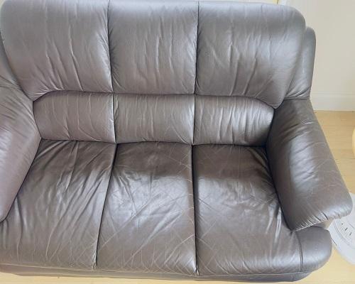 Get completely revamped couches with deep-rooted Sofa cleaning near me