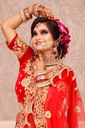 Get Glammed Up by the Best Makeup Artist in Nagpur