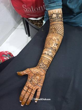 Hire the Best Mehandi Artist in Mumbai | Bridal & Event Mehndi