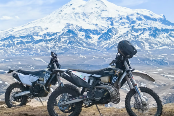 Ride the Himalayas – Motorcycle Expeditions of a Lifetime