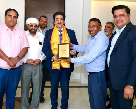 Sandeep Marwah Honored for Promoting India-Australia Relations through Art and Culture