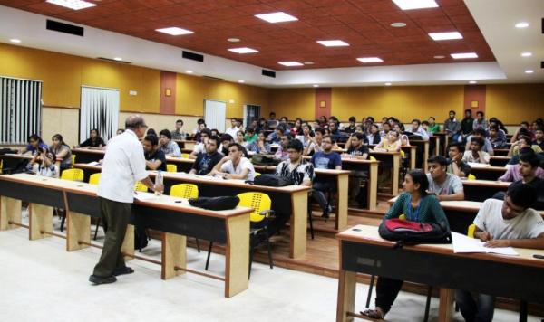 Vellore Institute of Technology Admissions 2025 Call 9800180290