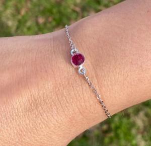 Customizing your cremation ashes bracelet for personal touch