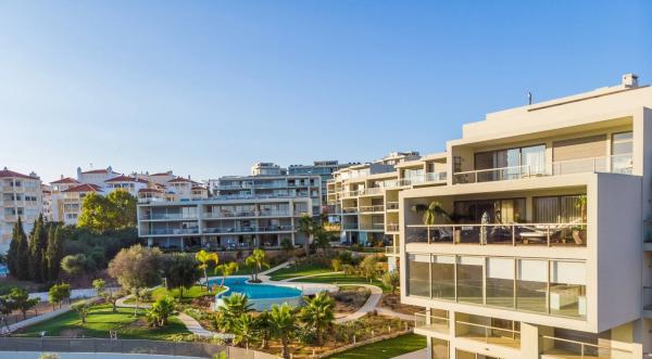 Algarve real estate
