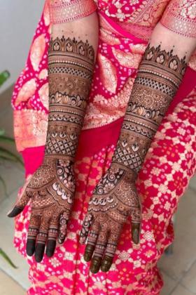 Book Best Mehandi Artists in Kolkata | Verified Bridal Experts