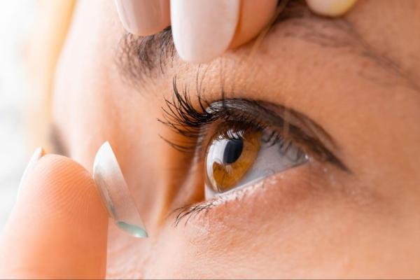 Buy Extended Wear Contact Lenses In Gilbert Now!