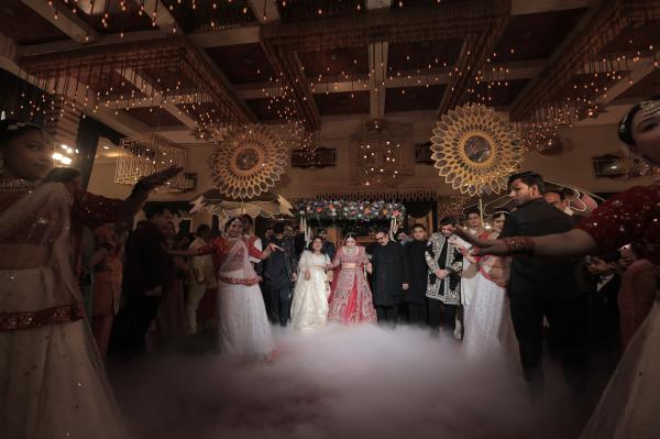Choose perfection in every frame and find wedding photographers in Gurgaon
