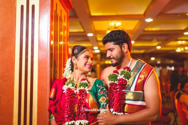 Click flawless wedding shots with affordable wedding photographers in Pune