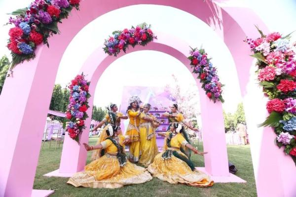 Experience regal wedding themes with top wedding decorators in Lucknow