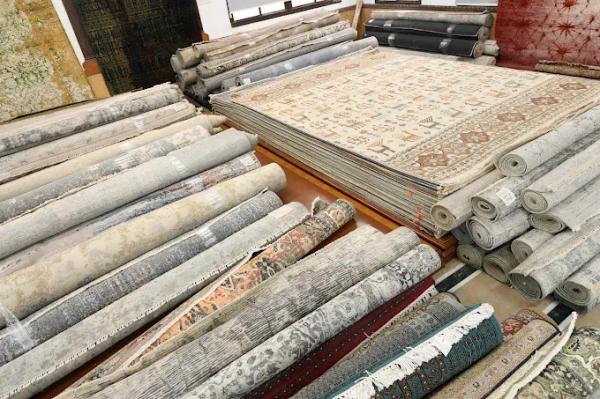 High-End Carpets for Homes Stylish Rugs | Saraswati Global
