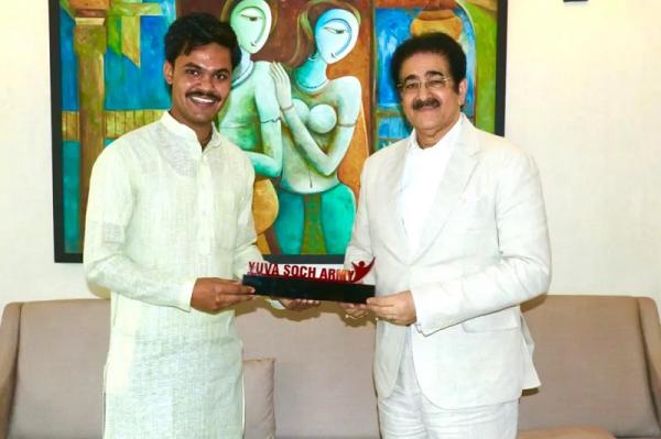 Sandeep Marwah Honoured by Yuva Soch Army for Service in Uniform and Social Contribution