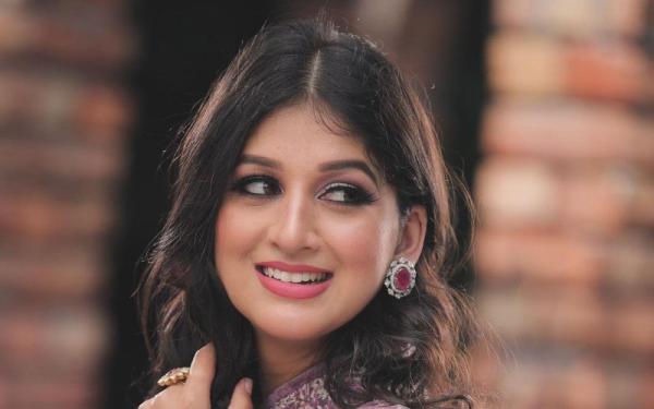 Stunning bridal artistry by popular makeup artists in Gurgaon is just a click away