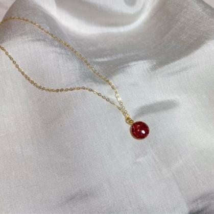 The emotional value of wearing a dog ashes necklace