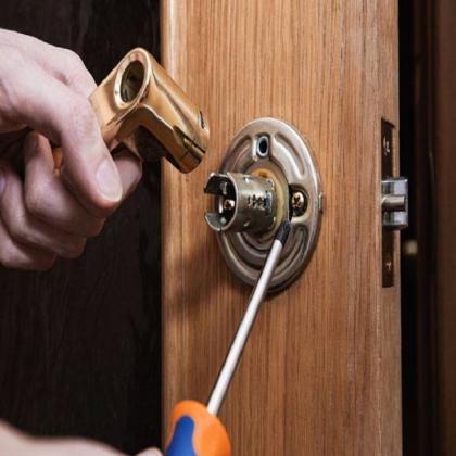 Trusted Locksmith Cincinnati OH – Fast Lockout Services & Keyless Entry Experts!