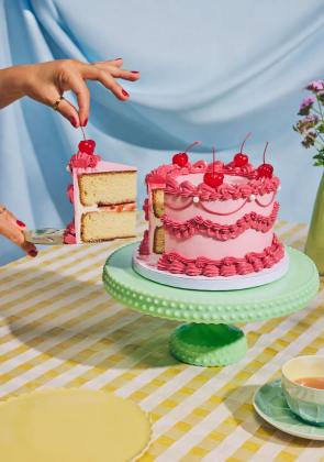 Knees Up Cakery – Custom Cakes That Celebrate You!