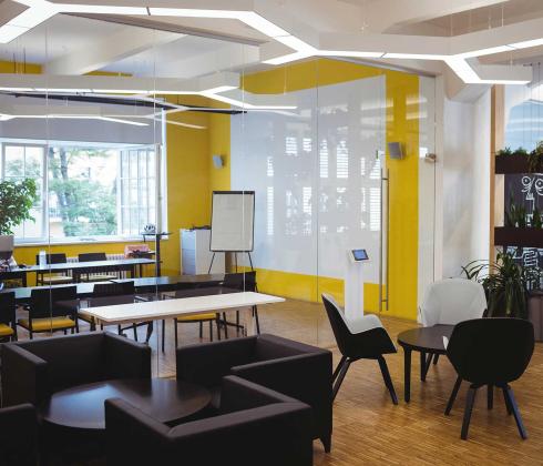 Upgrade Your Workspace with Stylish Modular Office Furniture