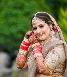 Achieve Bridal Perfection with Experienced Wedding makeup artists in Pune Today.