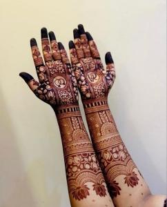 Explore the Best Bridal Mehndi Artist in Lucknow for Royal Wedding Looks