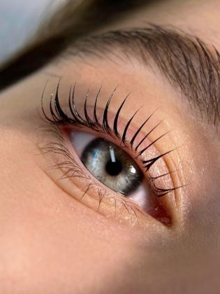 Top Lash lamination in Miami Beach